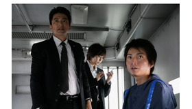 『藁の楯 わらのたて』（C）木内一裕／講談社　（C）2013映画「藁の楯」製作委員会