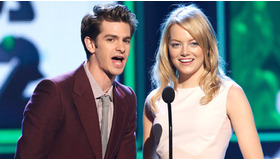 「第25回ニコロデオン・キッズチョイス・アワード」に出席したエマ・ストーン＆アンドリュー・ガーフィールド -(C) ロイター/AFLO