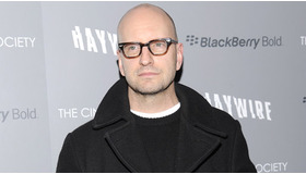 ニューヨークで行われた『Haywire』（原題）の試写会に出席したスティーヴン・ソダーバーグ　-(C) AP/AFLO