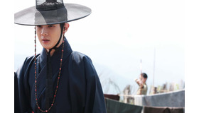 『ムルゲ 王朝の怪物』　（C）2018 CINEGURU KIDARIENT & TAEWON ENTERTAINMENT.All Rights Reserved.