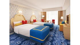 営業再開が未定となったディズニーホテル(C) Disney