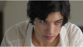 『少年は残酷な弓を射る』 -(C) UK Film Council / BBC / Independent Film Productions 2010