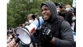 ジョン・ボイエガ Black Lives Matter Movement Inspires Protest In London　Photo by Dan Kitwood/Getty Images