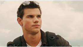 『ミッシング ID』 -(C) 2011 Lions Gate Films Inc. All Rights Reserved.