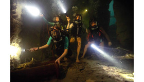 『海底47m 古代マヤの死の迷宮』　（C）THE FYZZ FACILITY FILM 11 LTD