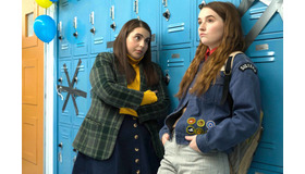 『ブックスマート 卒業前夜のパーティーデビュー』　（C）2019 ANNAPURNA PICTURES, LLC. All Rights Reserved.