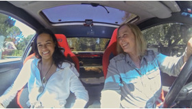 『スタントウーマン ハリウッドの知られざるヒーローたち』　（C）STUNTWOMEN THE DOCUMENTARY LLC 2020