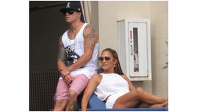 ジェニファー・ロペス、キャスパー・スマート