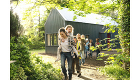 『サンドラの小さな家』（C）Element Pictures, Herself Film Productions, Fis Eireann/Screen Ireland, British Broadcasting Corporation, The British FilmInstitute 2020