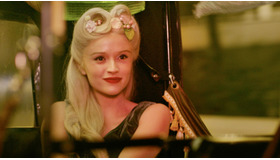 『マーメイド・イン・パリ』　(C) 2020 -Overdrive Productions - Entre Chien et Loup - Sisters and BrotherMitevski Production - EuropaCorp - Proximus