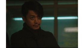 ネイサン博士の元を訪れた蓮　『ゴジラvsコング』（C） 2021WARNER BROS. ENTERTAINMENT INC. & LEGENDARY PICTURES PRODUCTIONS LLC.