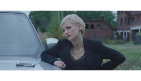 『AVA／エヴァ』　(C) 2020 Eve Nevada, LLC.