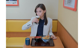 「ひとりで飲めるもん！」