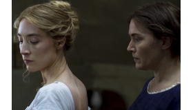 『アンモナイトの目覚め』　(C) 2020 The British Film Institute, British Broadcasting Corporation & Fossil Films Limited