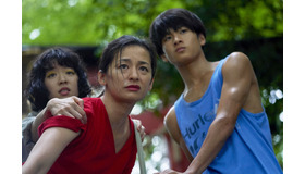 『茜色に焼かれる』　（C）2021『茜色に焼かれる』フィルムパートナーズ