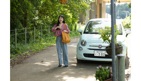 『先生、私の隣に座っていただけませんか？』（C）2021『先生、私の隣に座っていただけませんか？』製作委員会