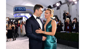 スカーレット・ヨハンソン＆コリン・ジョスト Photo-by-Emma-McIntyre-Getty-Images-for-Turner