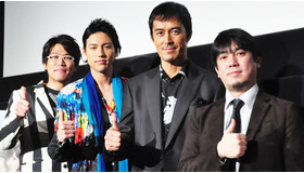 『カラスの親指』大ヒット舞台挨拶（阿部寛、小柳友、古坂大魔王、伊藤匡史）