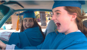 『ブックスマート 卒業前夜のパーティーデビュー』（C） 2019 Annapurna Pictures, LLC. All rights reserved.