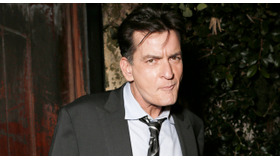 ロサンジェルスで行われたFXサマーコメディーズ・パーティーに出席したチャーリー・シーン -(C) Todd Williamson／Invision／AP／AFLO