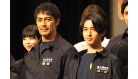 阿部寛＆横浜流星／「DCU」の3ヶ国同時リモート試写会