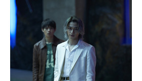 『嘘喰い』（C）迫稔雄／集英社 （C）2022映画「嘘喰い」製作委員会