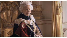 『エリザベス　女王陛下の微笑み』（C） Elizabeth Productions Limited 2021　　　