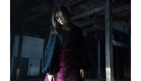 「嘘喰い -鞍馬蘭子篇／梶隆臣篇-」（C）迫稔雄／集英社 （C）2022映画「嘘喰い」製作委員会 （C）エイベックス通信放送