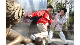 南葛飾高校前にて　「全っっっっっ然知らない街を歩いてみたものの　Season2」（Ｃ）フジテレビ