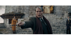 『ファンタスティック・ビーストとダンブルドアの秘密』（C）2022 Warner Bros. Ent. All Rights ReservedWizarding World TM Publishing Rights（C）J.K. RowlingWIZARDING WORLD and all related characters and elements are trademarks of and（C）Warner Bros. Entertainment Inc.