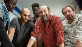 『アプローズ、アプローズ！  囚人たちの大舞台』　（C）2020 – AGAT Films & Cie – Les Productions du Chʼtimi / ReallyLikeFilms - Photo （C）Carole Bethuel