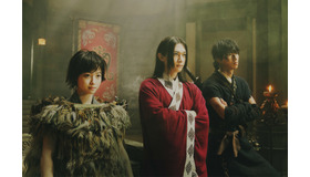 可了貂・嬴政・信『キングダム２ 遥かなる大地へ』（C）原泰久／集英社 （C）2022 映画「キングダム」製作委員会