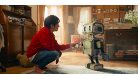 『ＴＡＮＧ タング』Based on “A ROBOT IN THE GARDEN” by Deborah Install Copyright（C）2015 by Deborah Install Licensed by Deborah Install c/o Andrew Nurnberg Associates, London through Tuttle-Mori Agency,  Inc. ,Tokyo （C）2022 映画「 TANG 」製作委員会