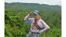 ヴィヴィアン・ウエストウッド夫妻、環境保護団体クールアースと共にアマゾン訪問。熱帯雨林保護に尽力