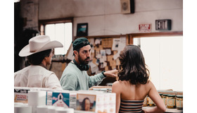 タイ・ウェスト監督『X エックス』（C）2022 Over The Hill Pictures LLC All Rights Reserved.