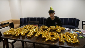 岩本照の小道具チャレンジ　『モエカレはオレンジ色』（C）2022「モエカレはオレンジ⾊」製作委員会（C）⽟島ノン／講談社