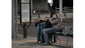 『夜明けまでバス停で』（C）2022「夜が明けるまでバス停で」製作委員会