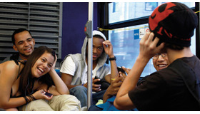 『ウィ・アンド・アイ』 -(C) 2012Next Stop Production. LLC