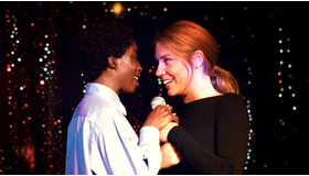 『ファイブ・デビルズ』©2021 F Comme Film - Trois Brigands Productions - Le Pacte - Wild Bunch International -Auvergne-Rhône- Alpes Cinéma - Division