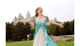 『魔法にかけられて』(C)2022 Disney and its related entitiesディズニープラスで配信中