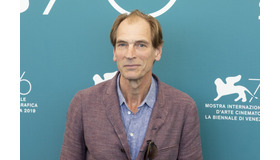 ジュリアン・サンズ photo by Marco Piraccini/Archivio Marco Piraccini/Mondadori Portfolio via Getty Images