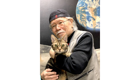 松本零士（2020年1月21日公式Twitter用に愛猫の四代目ミーくんと共に撮影）