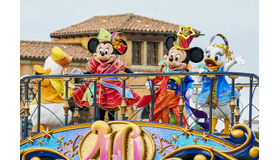 東京ディズニーシー「レッツ・セレブレイト・ウィズ・カラー」As to Disney artwork, logos and properties： (C) Disney
