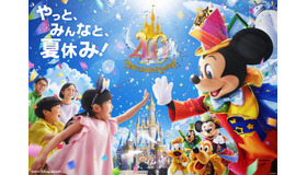楽しみいっぱいの夏ディズニー！As to Disney artwork, logos and properties： (C) Disney