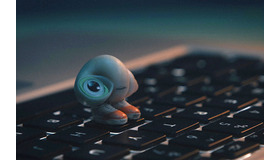 『マルセル 靴をはいた小さな貝』© 2021 Marcel the Movie LLC. All rights reserved.