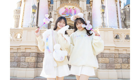 TDR40周年カラーのロゴが印象的！冬のファッショングッズ、9月14日（木）新登場 As to Disney artwork, logos and properties： (C) Disney