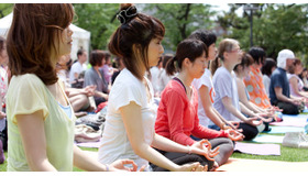 東京ミッドタウンGWイベント「OPEN THE PARK」 朝ヨガ