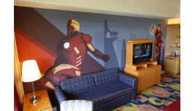 アンバサダーホテルの＜アイアンマン＞をテーマにした客室に潜入！パワードスーツで戦うセレブヒーローの世界観を満喫©Disney ©MARVEL