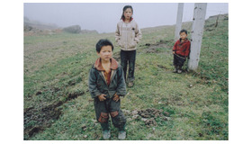 『三姉妹～雲南の子』 -(C) ALBUM Productions, Chinese Shadows