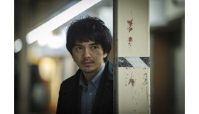 『隣人X —疑惑の彼女-』©2023 映画「隣人 X 疑惑の彼女」製作委員会 ©パリュスあや子／講談社